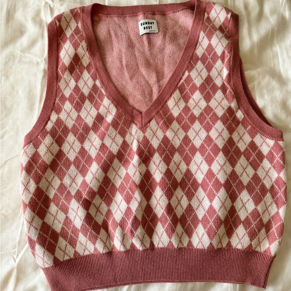 aritzia vest argyle pink plaid